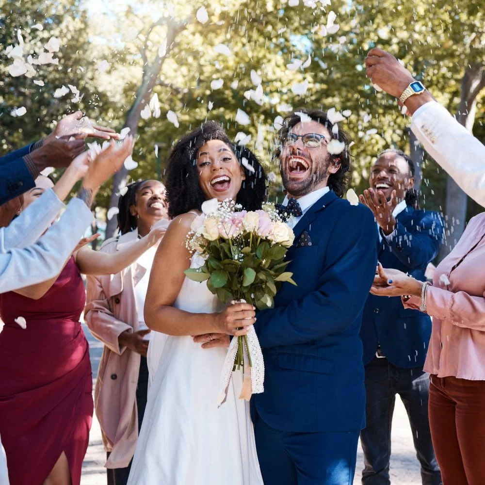 あなたの結婚式の日を忘れられないようにするための5つの創造的なアイデア